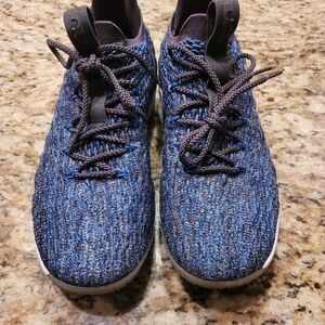 Nike Lebron 15 Low Men Size 11